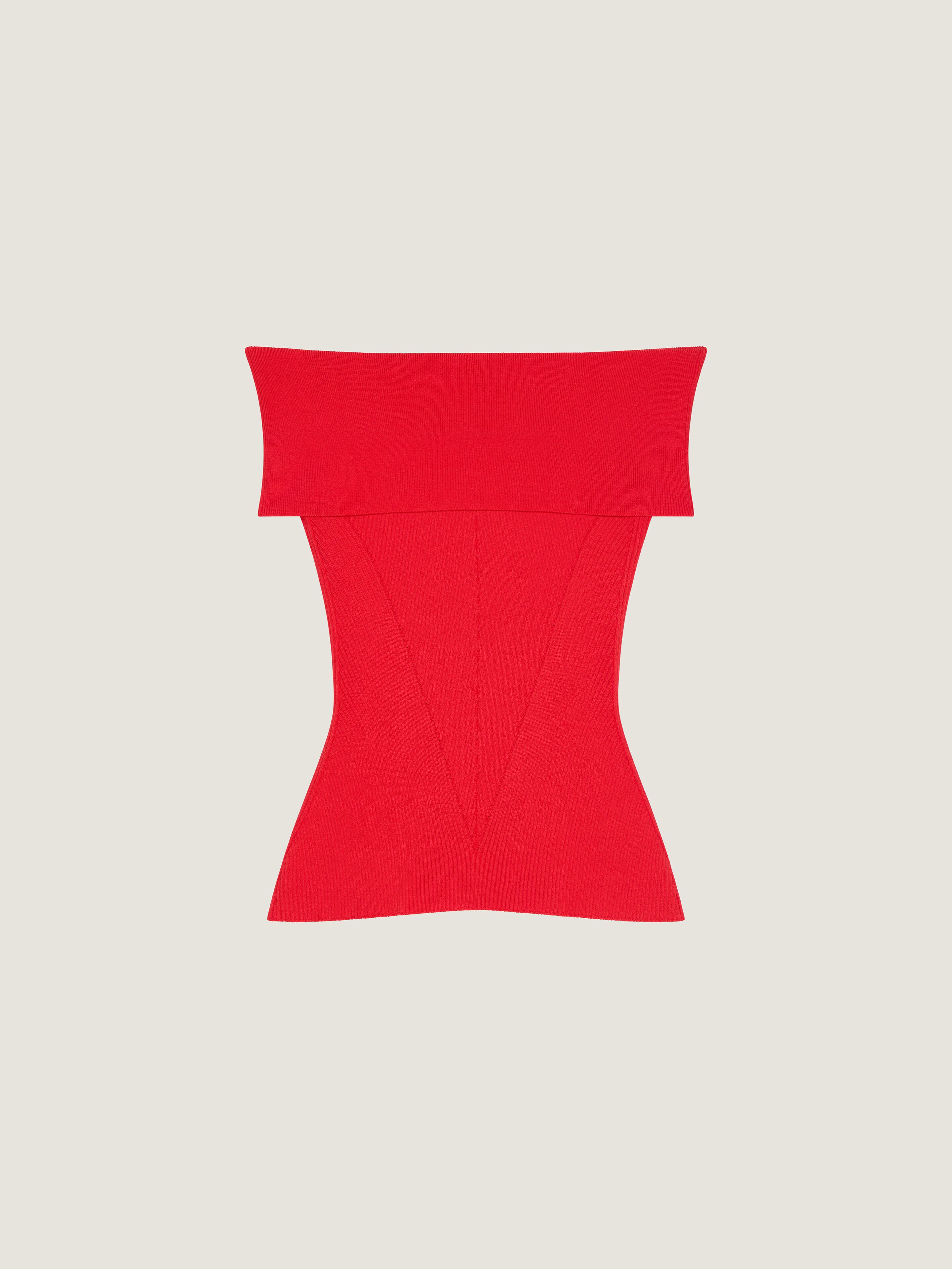 Slim fit off-the-shoulder top